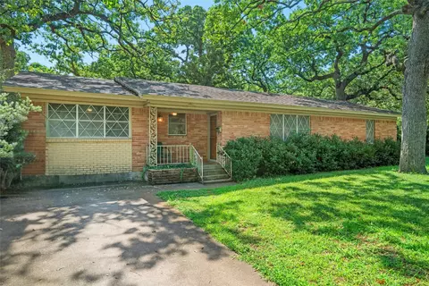 1109 Forrest Dr, Arlington, TX 76012