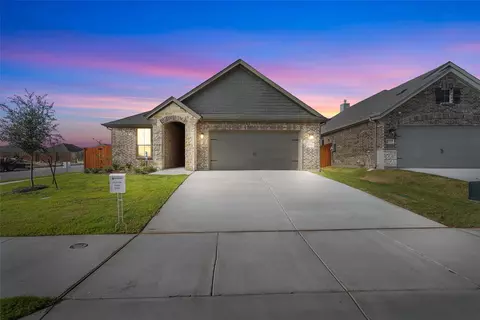 2101 Kelva Dr, Haslet, TX 76052