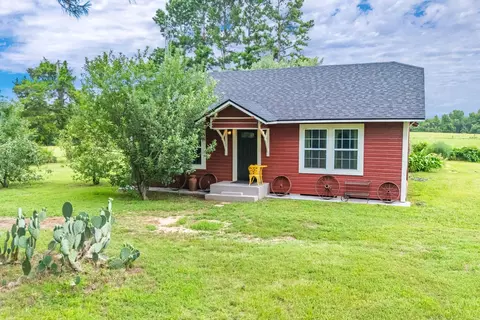 70 County Road 2368, Detroit, TX 75436