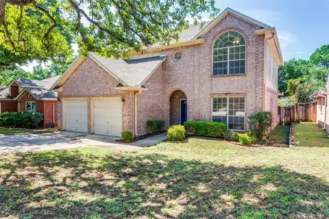 7636 Arbor Ridge Ct, Fort Worth, TX 76112