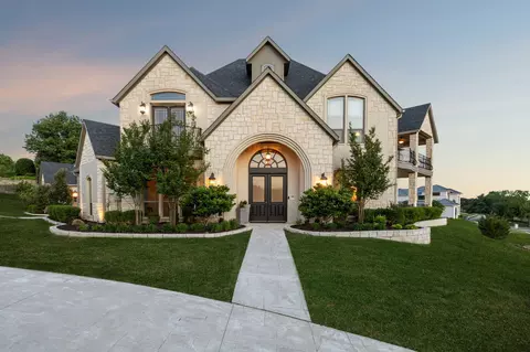 2413 Versailles Dr, Heath, TX 75032