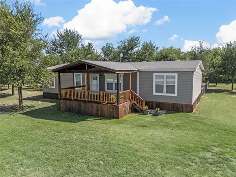 191 Hcr 3258, Mount Calm, TX 76673