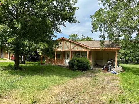 409 S 5th St, Crandall, TX 75114