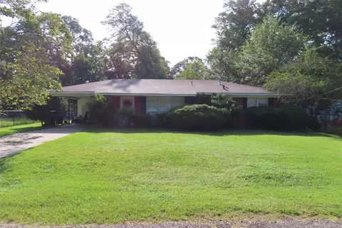 407 8th St SE, Springhill, LA 71075