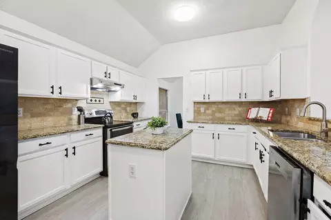 Kitchen - 902 Sea Shell Dr, Mesquite, TX 75149 photo 1 of 2