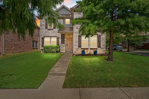 3813 Oceanview Dr, Denton, TX 76208