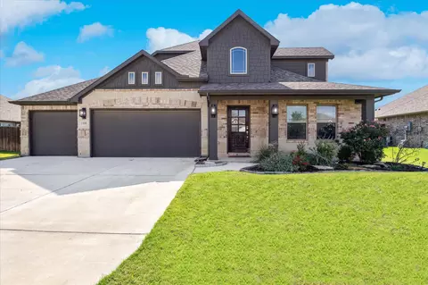 108 Dorothy Ct, Pilot Point, TX 76258