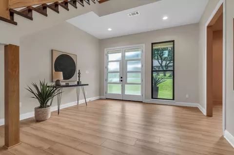 Entry Way - 36 Carriage Sq, Waco, TX 76708 photo 1 of 4