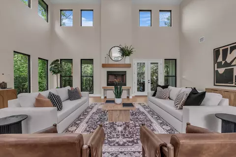Living - 36 Carriage Sq, Waco, TX 76708 photo 1 of 3