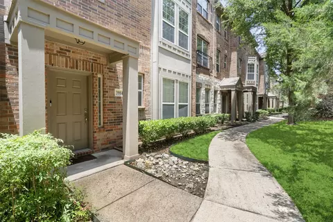 3904 Amberwood Dr, Addison, TX 75001