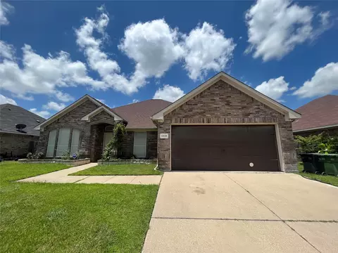 6018 Vancil Dr, Arlington, TX 76018