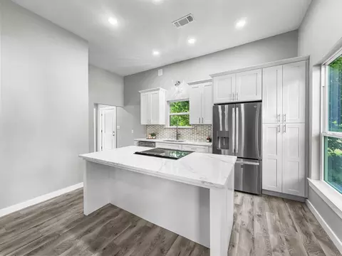 609 North Ave, Whitesboro, TX 76273