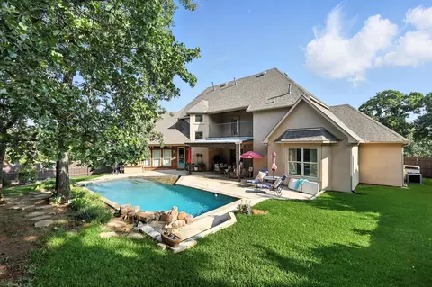 3409 Cantebury Dr, Highland Village, TX 75077