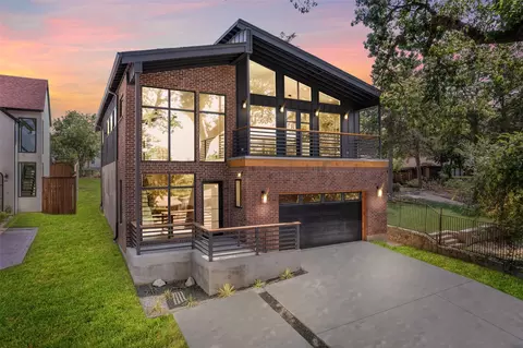 3110 W Jefferson Blvd, Dallas, TX 75211