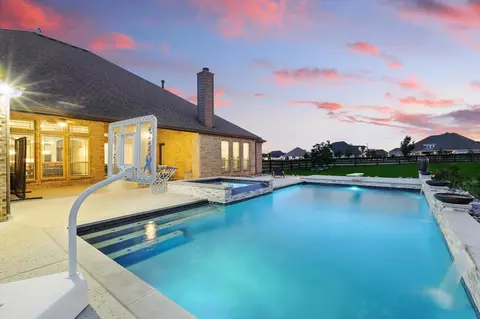532 Westcreek Ln, Northlake, TX 76226