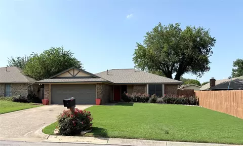 268 Gardenview St, Denton, TX 76207