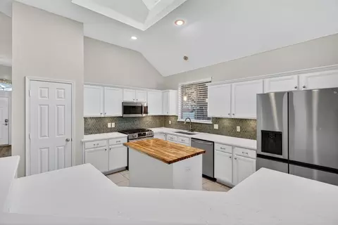 1420 Bosher Dr, Cedar Hill, TX 75104