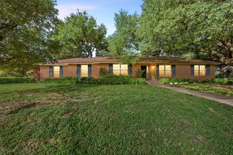 2524 Wooddale Cir, Waco, TX 76710