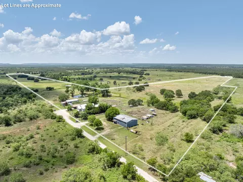 8 SW Poteet Rd, Bryson, TX 76427