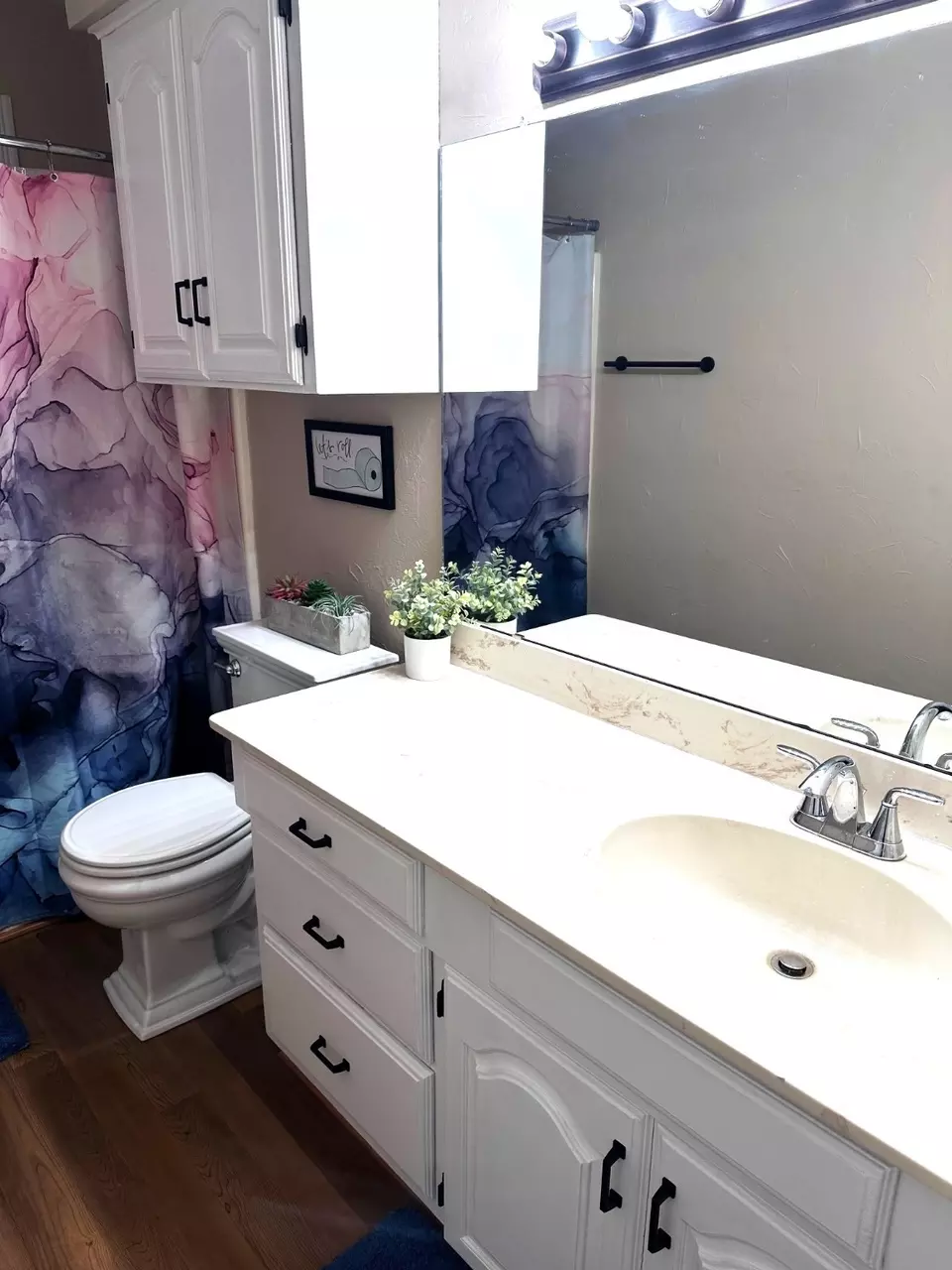 Bath - 3205 Bonham St, Greenville, TX 75402 photo 2 of 4