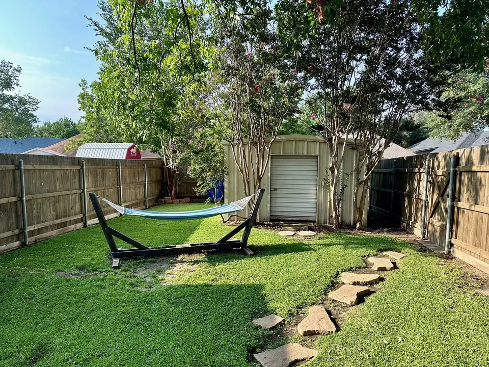 Exterior - 3205 Bonham St, Greenville, TX 75402 photo 2 of 2