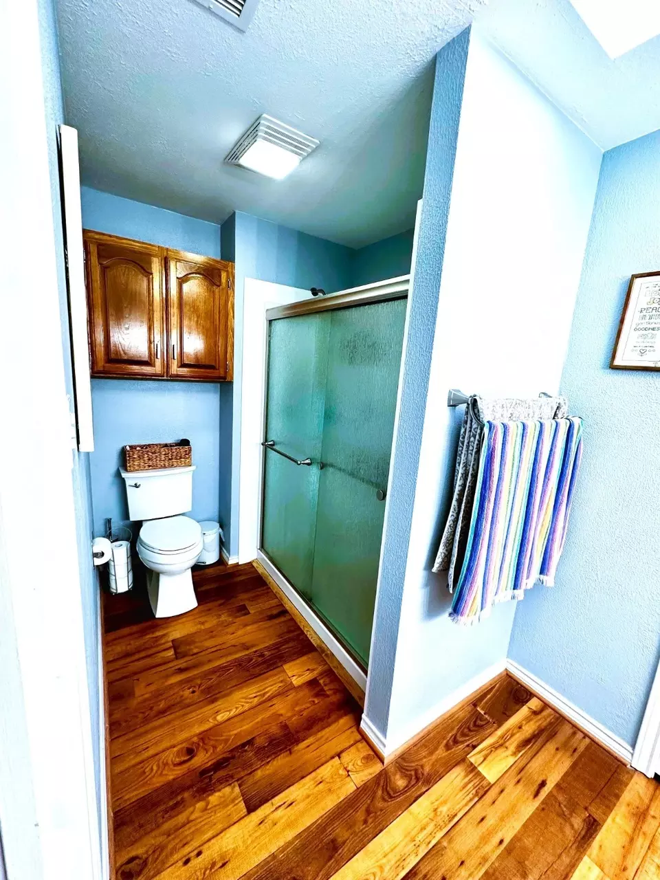 Bath - 3205 Bonham St, Greenville, TX 75402 photo 4 of 4