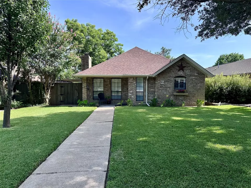 Exterior - 3205 Bonham St, Greenville, TX 75402 photo 1 of 2