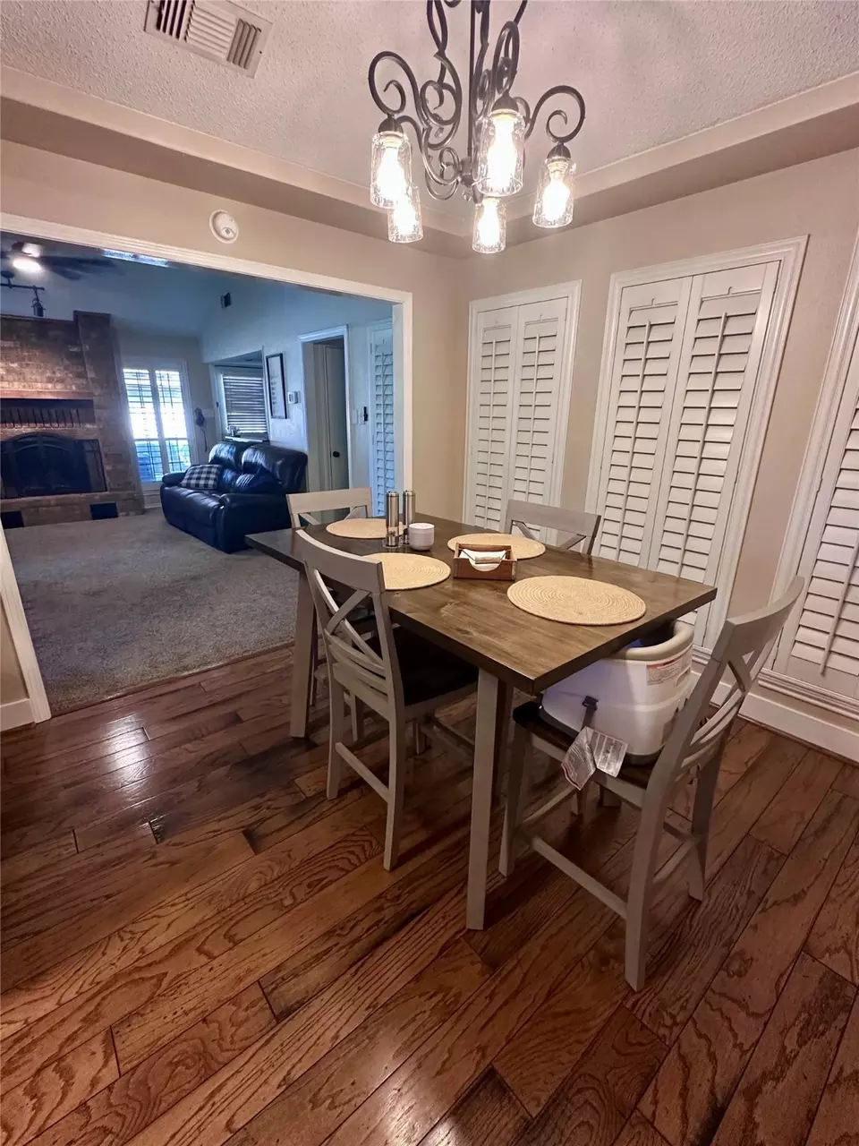 Dining - 3205 Bonham St, Greenville, TX 75402 photo 2 of 2