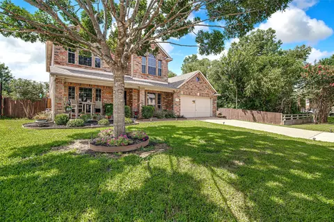 210 Forestridge Dr, Mansfield, TX 76063