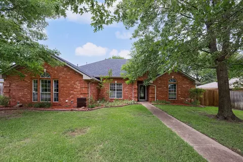 1102 Churchill Ln, Greenville, TX 75402