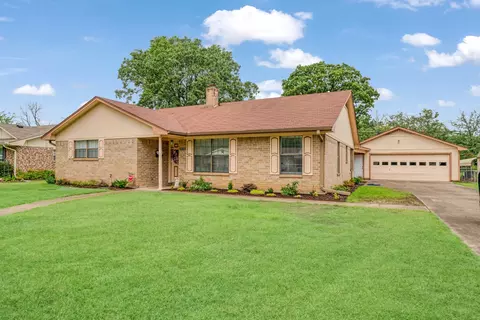 3630 W Houston St, Paris, TX 75460