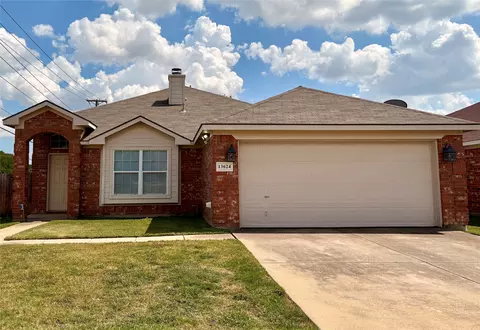 13624 Koen Ln, Fort Worth, TX 76155