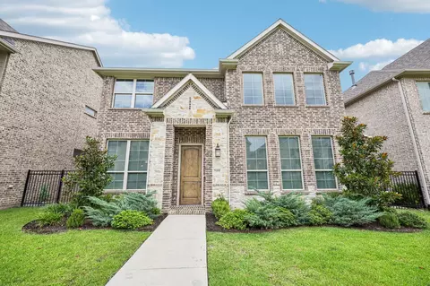 508 Renaissance Ln, Irving, TX 75060