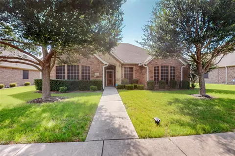 1404 Dusky Thrush St, Desoto, TX 75115