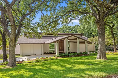 2704 Sherwood Ln, Colleyville, TX 76034