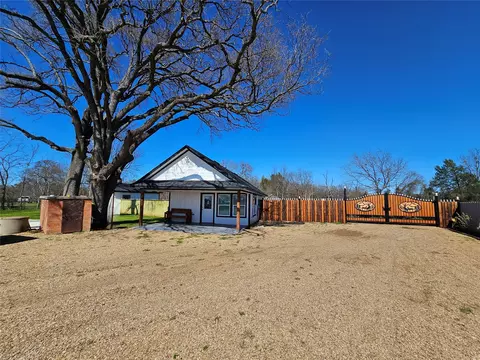1020 S Tool Dr, Tool, TX 75143 photo 2