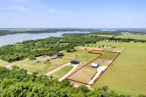 855 Buck Creek Rd, Tioga, TX 76271