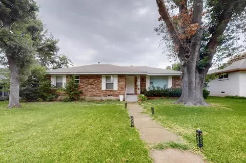 2204 Heather Glen Dr, Dallas, TX 75232