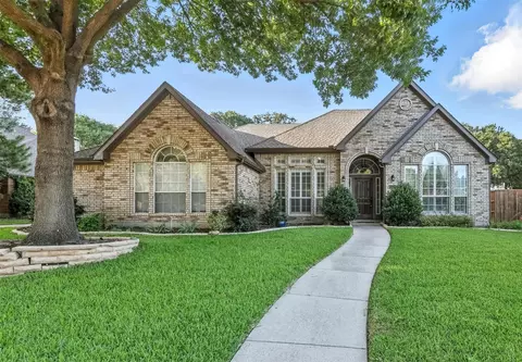 3136 Almond Dr, Flower Mound, TX 75028