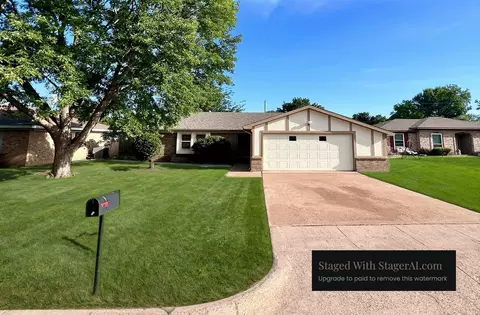1612 Prince Ct, Benbrook, TX 76126