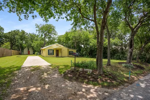 321 Sunset St, Denton, TX 76201