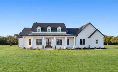 310 Clubhouse Dr, Corsicana, TX 75109