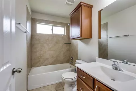 Bath - 2708 Samson Dr, Lorena, TX 76655 photo 1 of 3