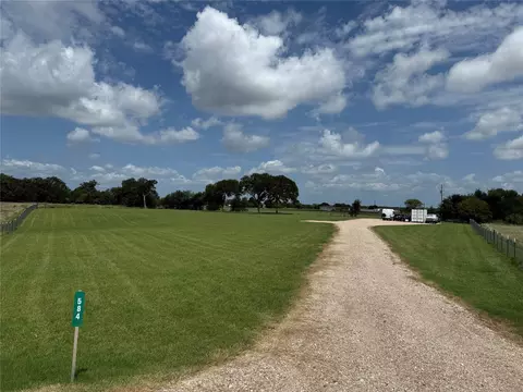 584 Birdsong Ln, Gholson, TX 76705