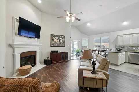 11928 Horseshoe Ridge Dr, Fort Worth, TX 76244