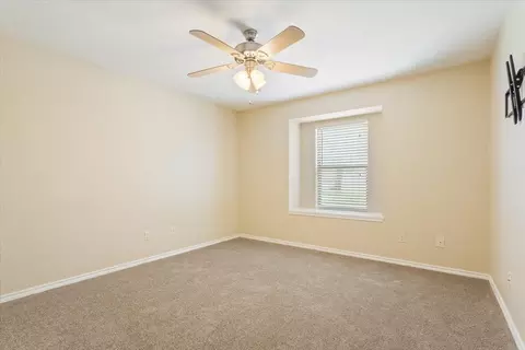 Bedroom - 1215 Radisson Dr, Hewitt, TX 76643 photo 1 of 2