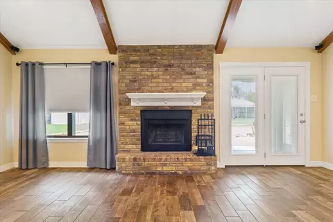 Living - 1215 Radisson Dr, Hewitt, TX 76643 photo 3 of 6