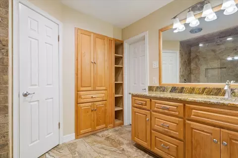 Bath - 1215 Radisson Dr, Hewitt, TX 76643 photo 2 of 5