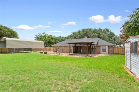 Exterior - 1215 Radisson Dr, Hewitt, TX 76643 photo 5 of 6