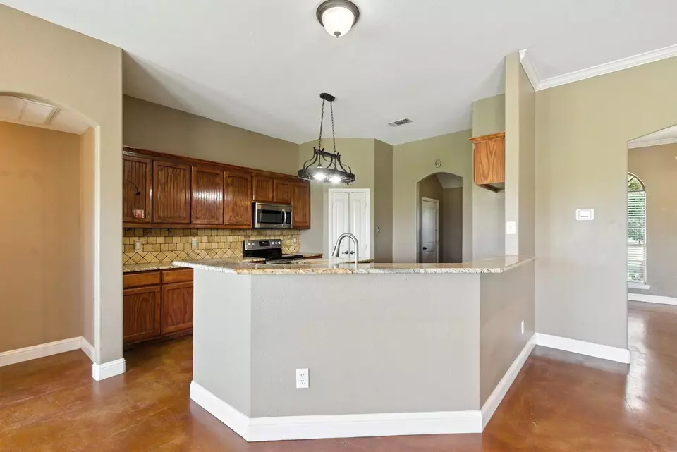 Kitchen - 969 County Road 4371, Decatur, TX 76234 photo 1 of 4